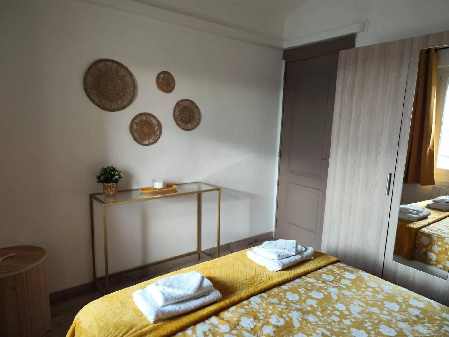Appartement De Charme L'Isle-Sur-La-Sorgue Sur La Sorgues 0*,